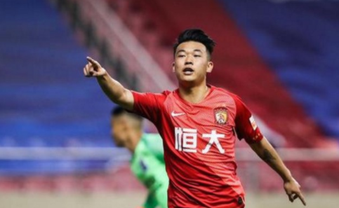B体育- 那不勒斯青春风暴，U23小将首秀建功  